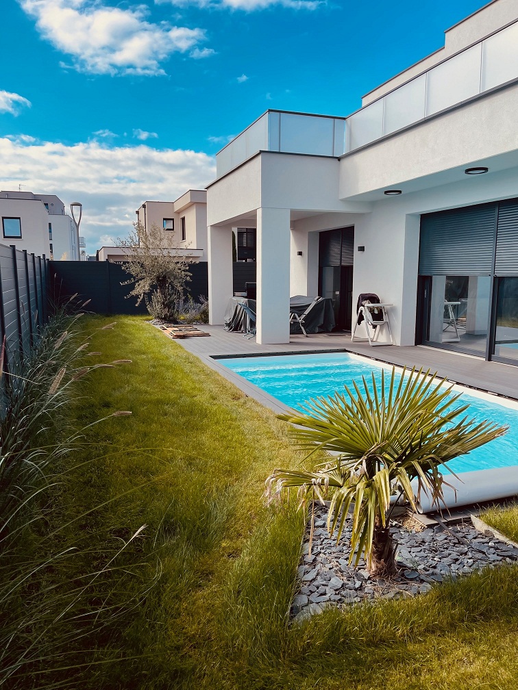 Piscine par Jardin_d_or à Strasbourg